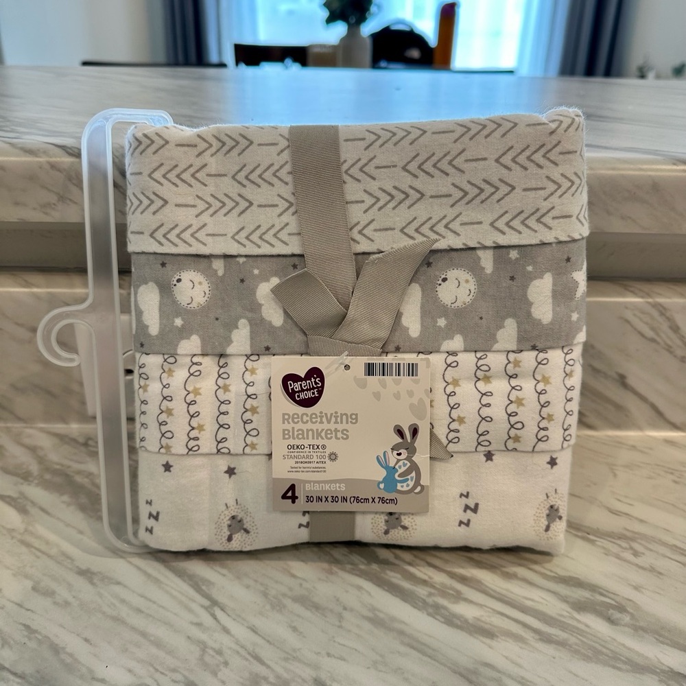 Gray and White Receiving Blankets Set